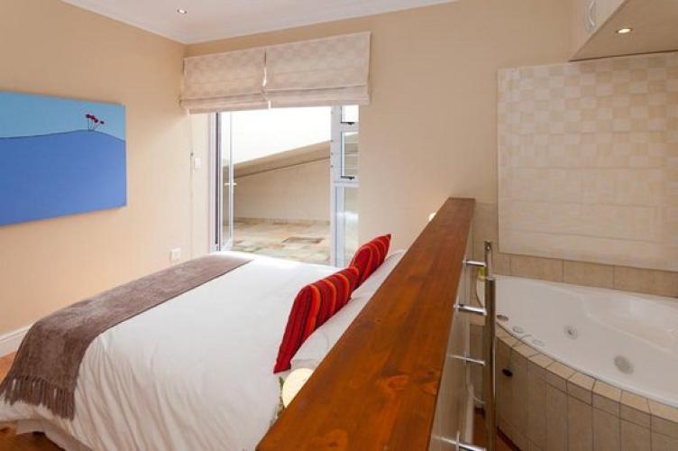 Conway Court Apartment Villas in Cape Town